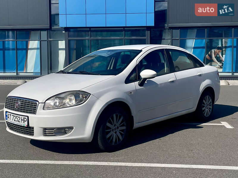 Fiat Linea (2012)