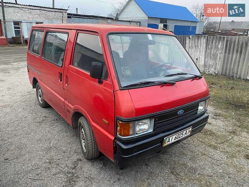 Ford Econovan (1989)