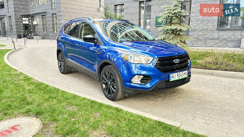 Ford Escape (2017)