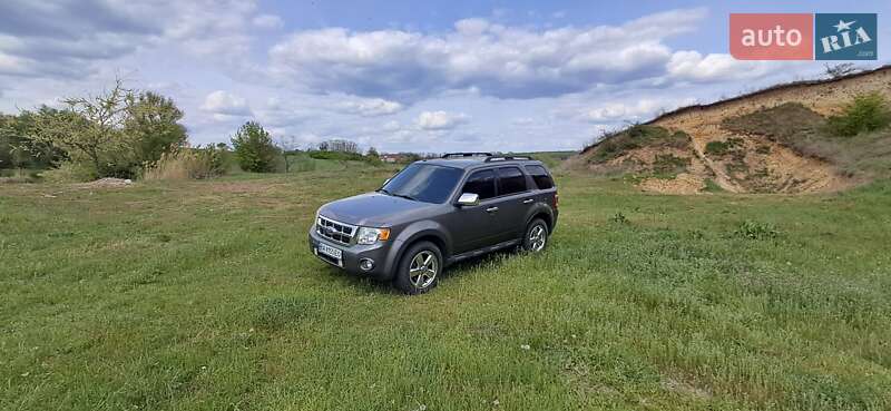 Ford Escape (2011)