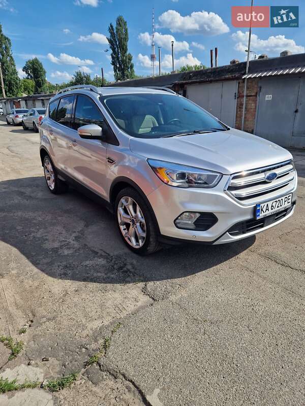 Ford Escape (2019)