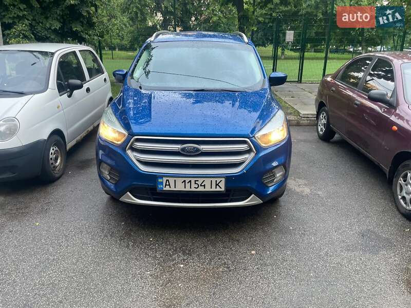 Ford Escape (2017)