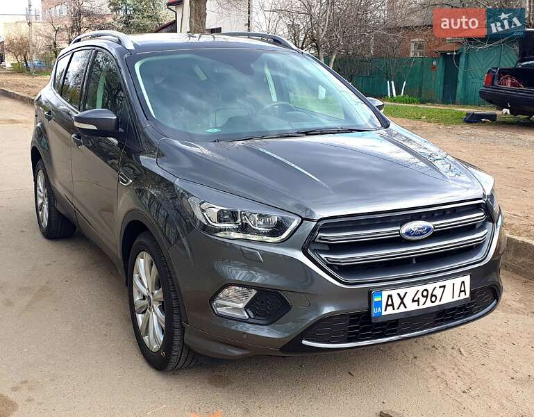 Ford Escape (2017)