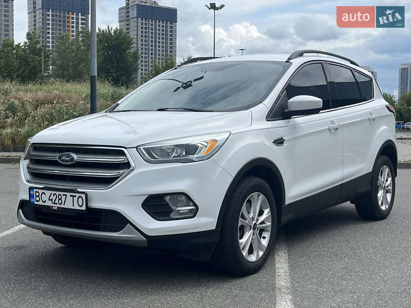 Ford Escape (2017)