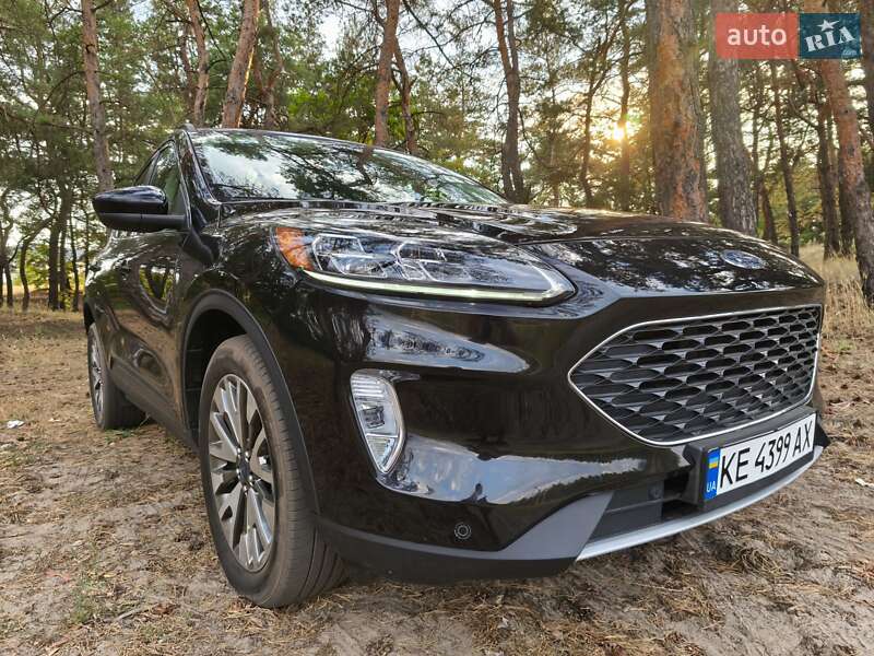 Ford Escape (2022)
