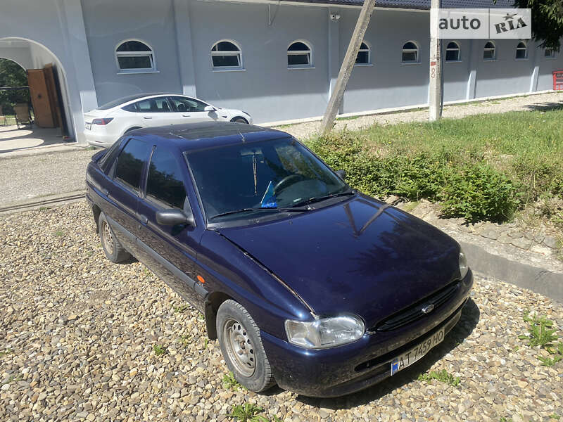 Ford Escort (1995)