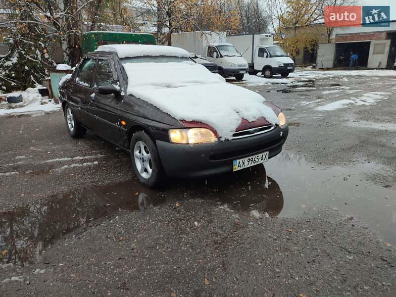 Ford Escort (1995)