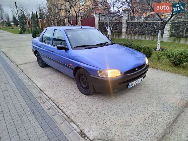 Ford Escort (1997)