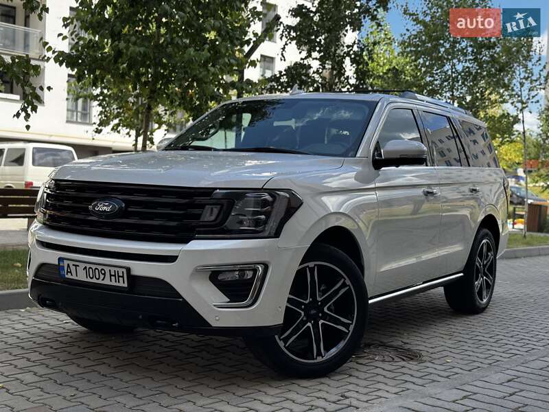 Ford Expedition (2021)