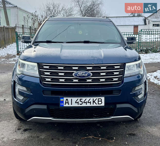 Ford Explorer (2015)