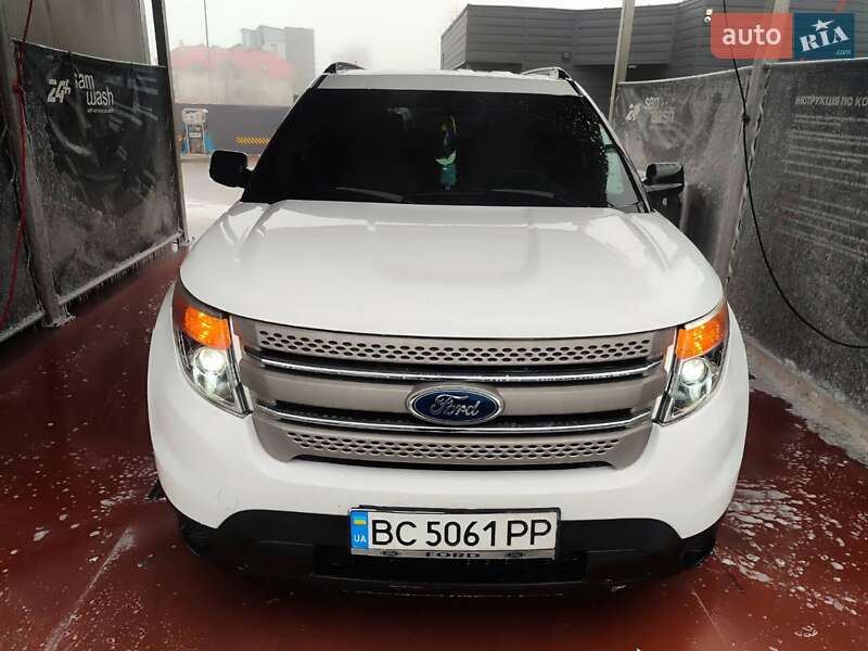Ford Explorer (2013)