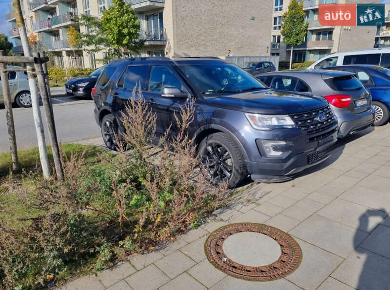 Ford Explorer (2017)