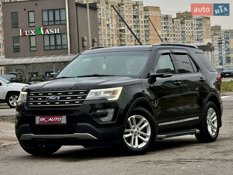 Ford Explorer (2016)