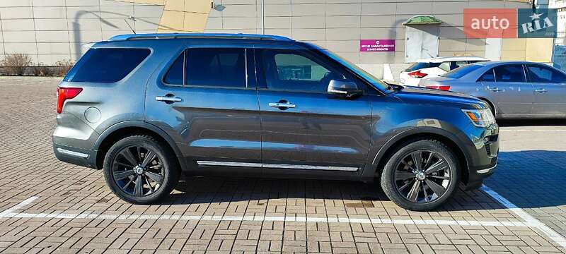 Ford Explorer (2018)