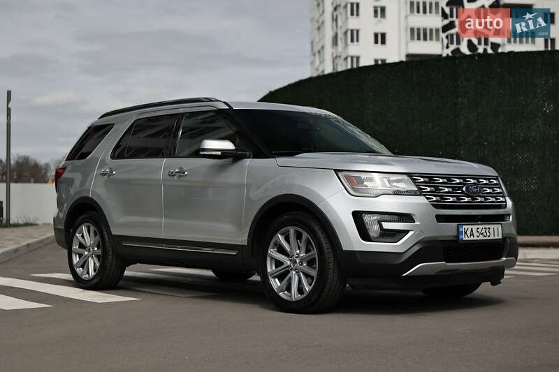 Ford Explorer (2015)