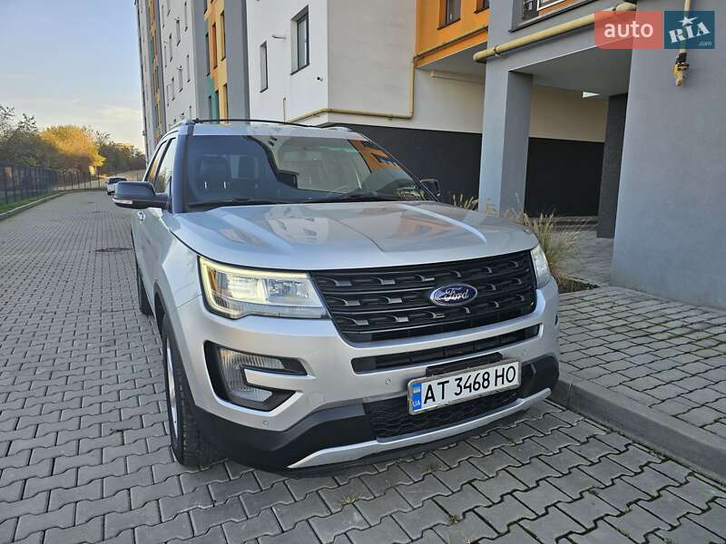 Ford Explorer (2016)
