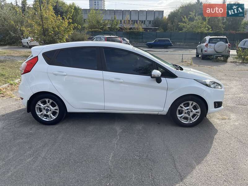 Ford Fiesta (2014)