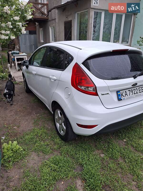 Ford Fiesta (2012)