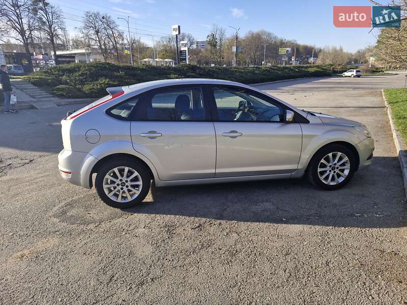 Ford Focus (2010)