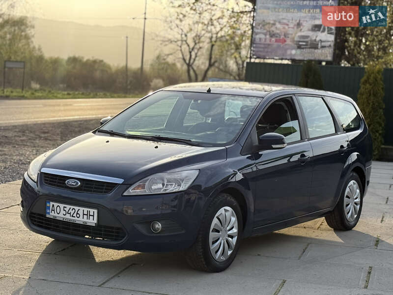 Ford Focus (2010)