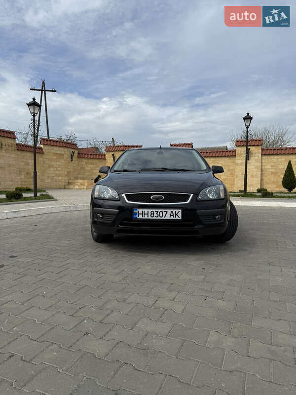 Ford Focus (2005)