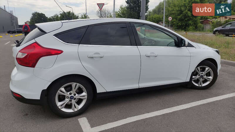 Ford Focus (2012)
