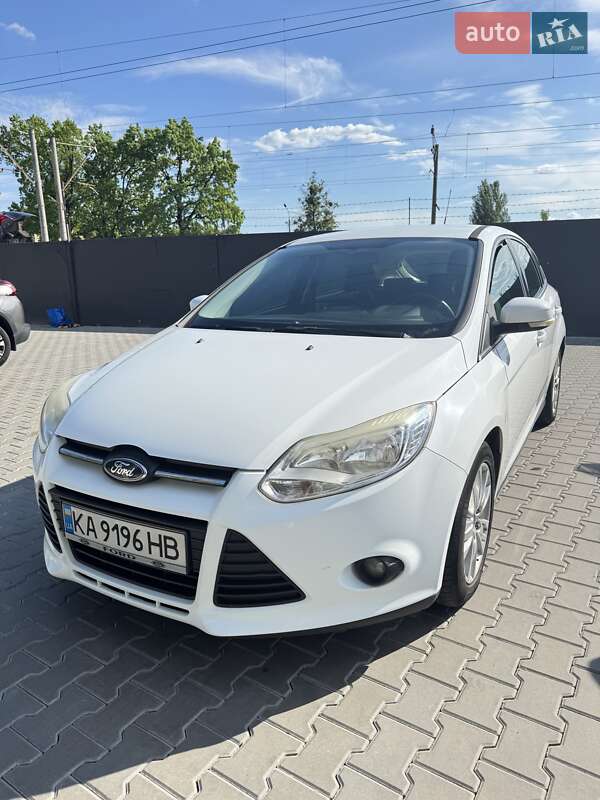 Ford Focus (2011)