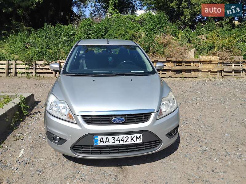 Ford Focus (2010)