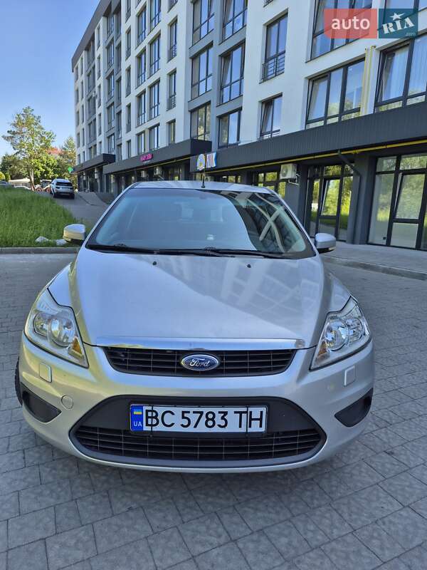 Ford Focus (2010)