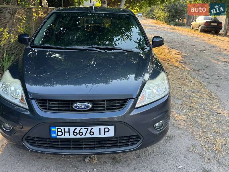 Ford Focus (2010)
