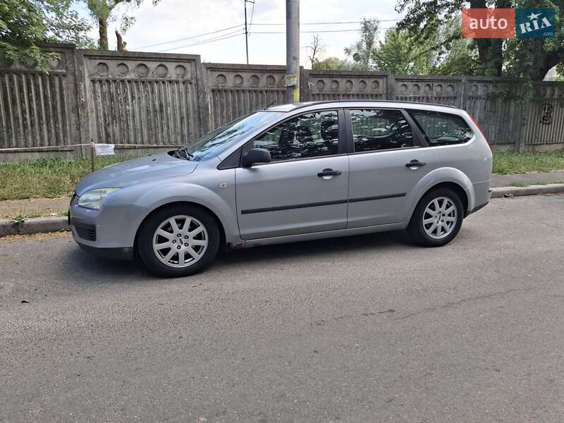 Ford Focus (2004)