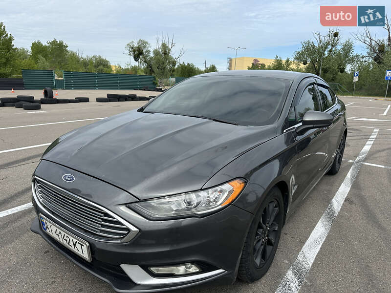 Ford Fusion (2016)