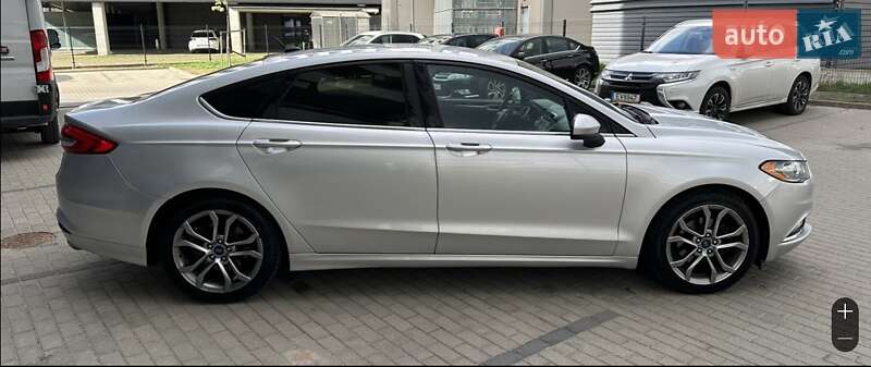 Ford Fusion (2017)