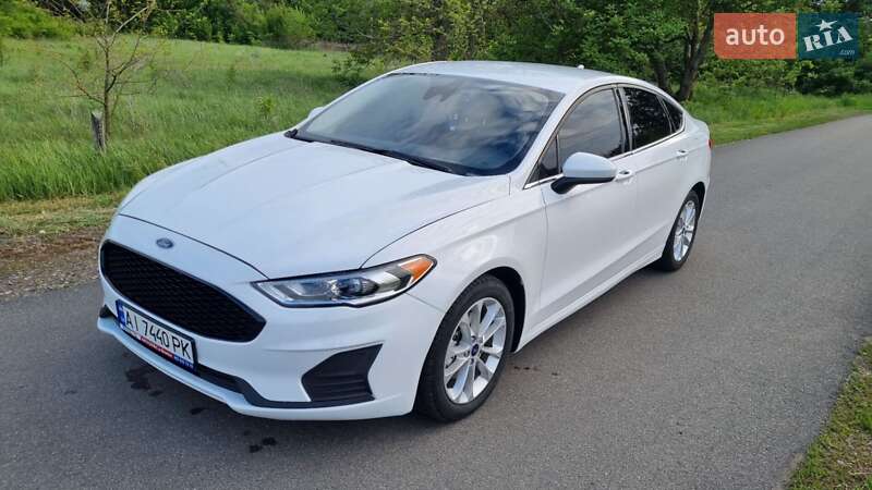 Ford Fusion (2019)
