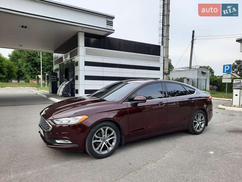 Ford Fusion (2016)