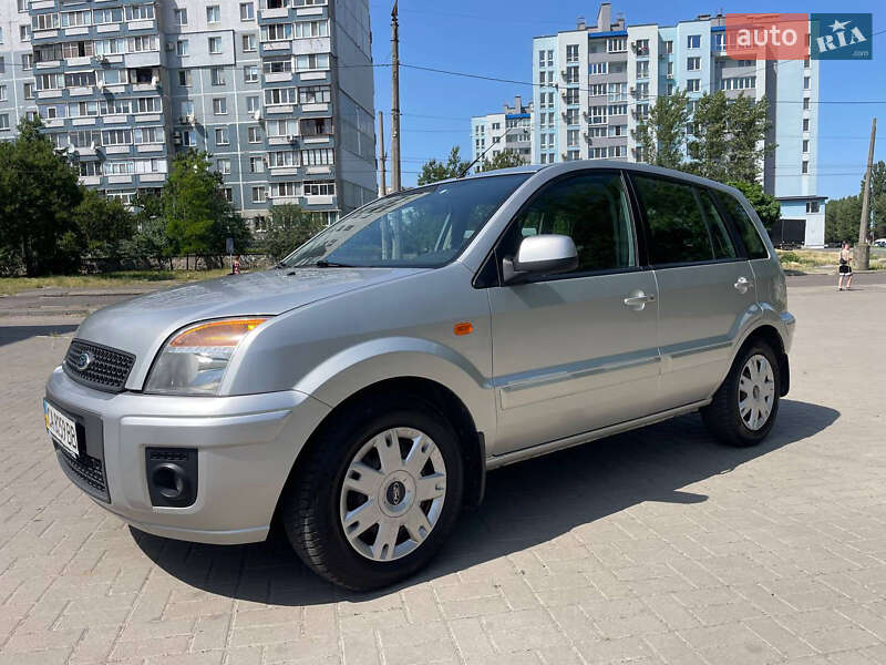 Ford Fusion (2010)