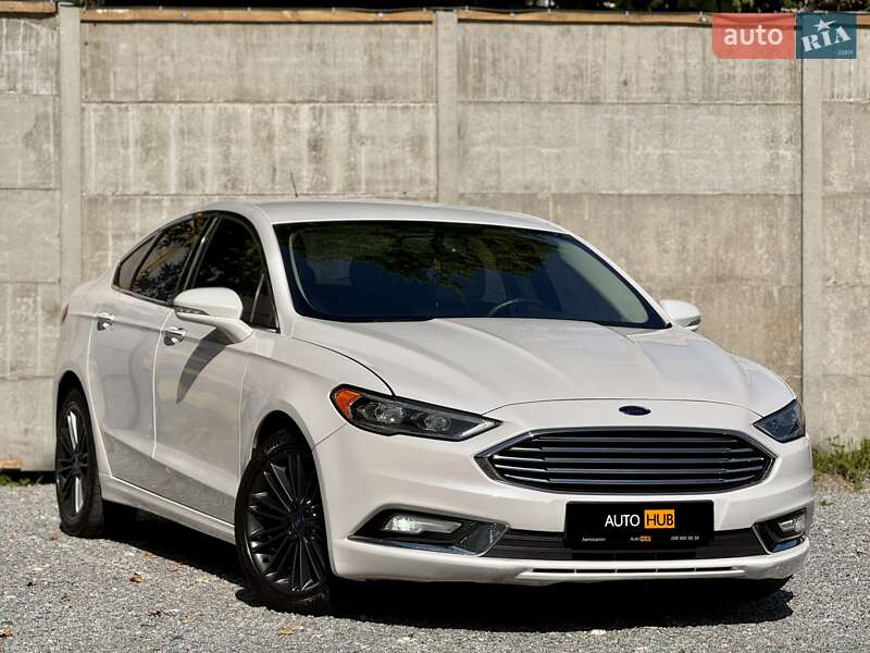 Ford Fusion (2016)