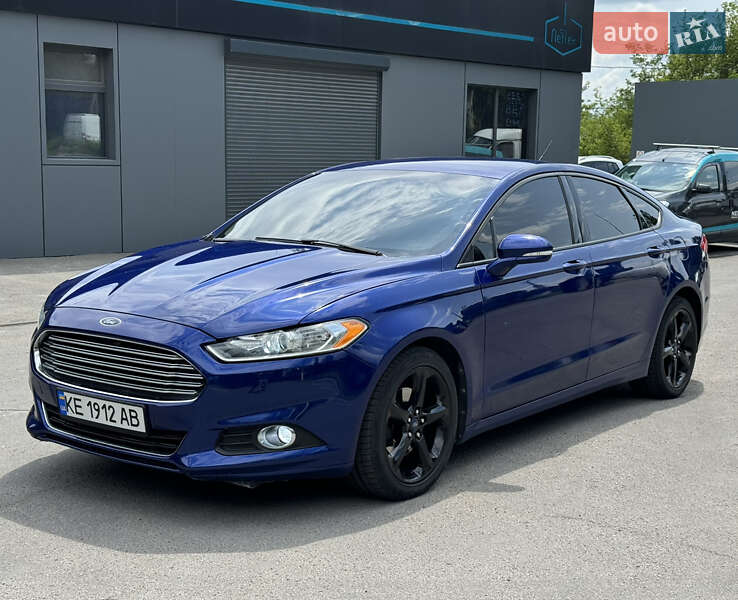Ford Fusion (2012)