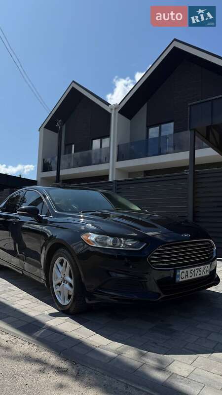 Ford Fusion (2014)