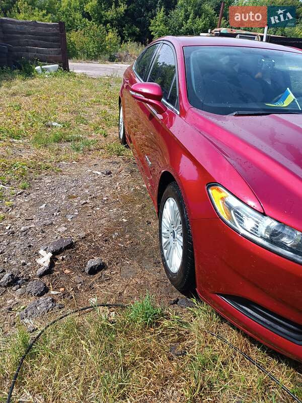 Ford Fusion (2015)