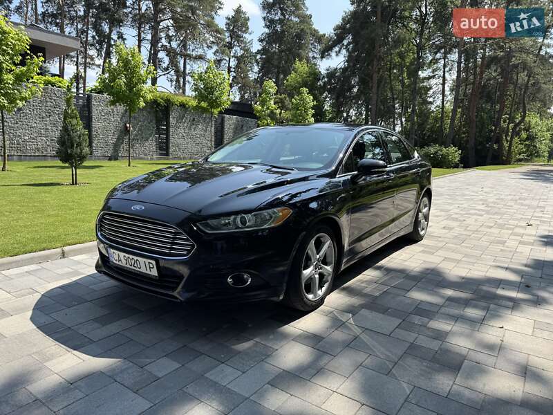 Ford Fusion (2014)