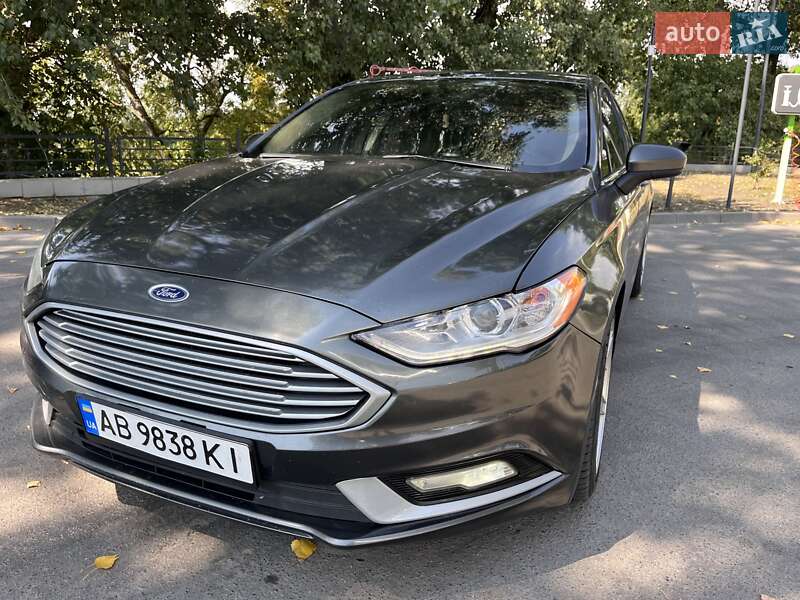 Ford Fusion (2016)