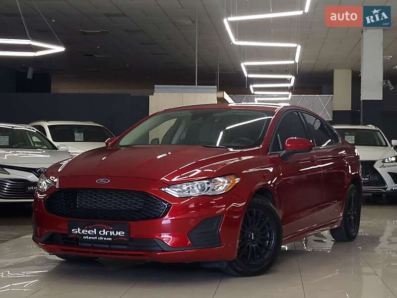 Ford Fusion (2020)
