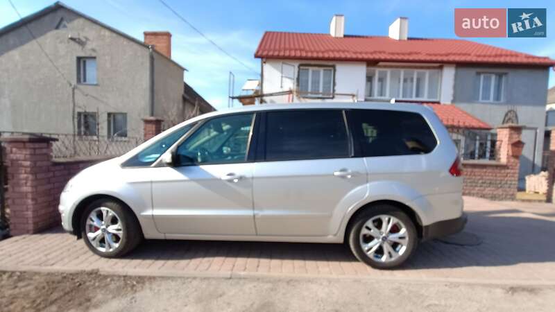 Ford Galaxy (2009)