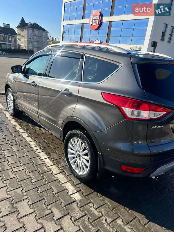 Ford Kuga (2015)