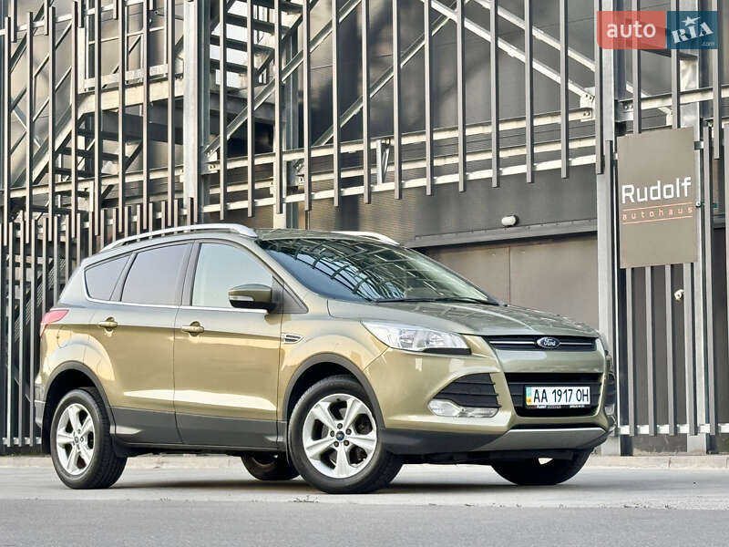 Ford Kuga (2013)
