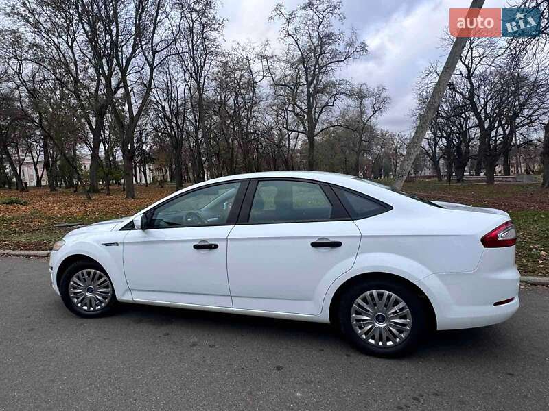 Ford Mondeo (2011)