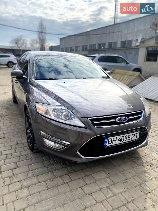 Ford Mondeo (2011)
