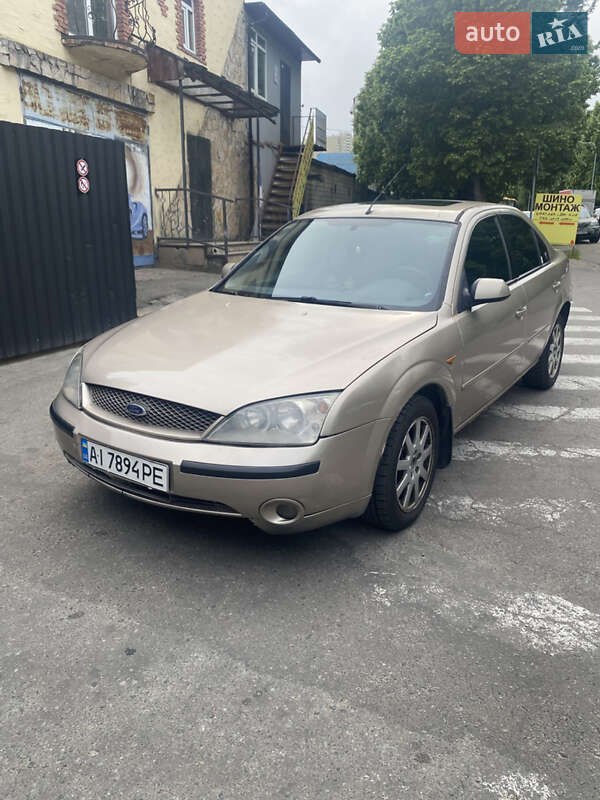 Ford Mondeo (2001)