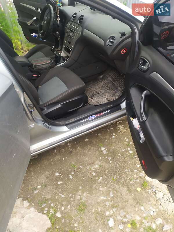 Ford Mondeo (2010)